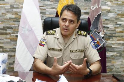 Figura. El comandante en entrevista con EXRESO