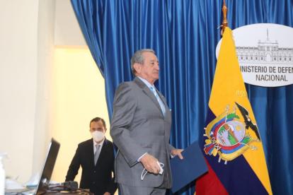 El ministro de Defensa Oswaldo Jarrín señaló que la Armada está vigilando todo los movimientos que hace la flota china.