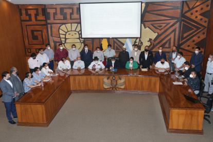 Alcaldes y representantes de 51 municipios del país se reunieron este lunes 27 de julio en Guayaquil