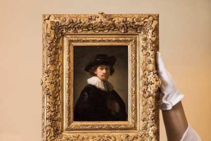 Uno de los autorretratos de Rembrandt ha sido subastado en 18 millones de dólares.