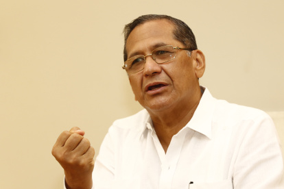 Figura. El concejal durante la entrevista con EXPRESO.