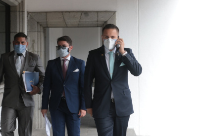 Christian Romero, abogado del juez provincial a su ingreso a la Corte Nacional para la audiencia del miércoles.