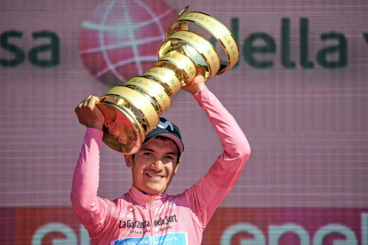 Richard Carapaz es el campeón vigente del Giro de Italia, cuya edición 103 iniciará el 3 de octubre en Sicilia.