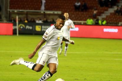 Antonio Valencia dejó Liga de Quito por una decisión personal durante la pandemia de la COVID-19.