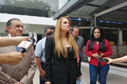 Sylka Sánchez, dirigente de Adelante Ecuatoriano Adelante, anunció que acudirán a instancias electorales y judiciales.