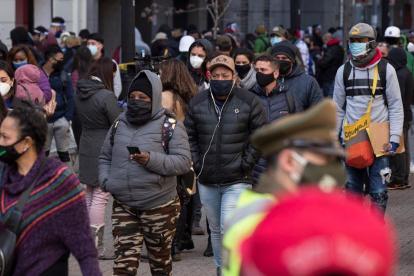 Chile tiene una de las economías más sólidas de la región, pero la pandemia la ha golpeado a niveles impensables hasta hace pocos meses.