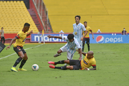 El partido entre Barcelona y Guayaquil City dejó satisfecho a las autoridades.