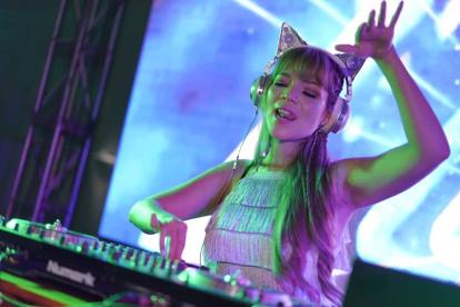 Atrevida y divertida, Norka se muestra igual dentro y fuera del escenario.