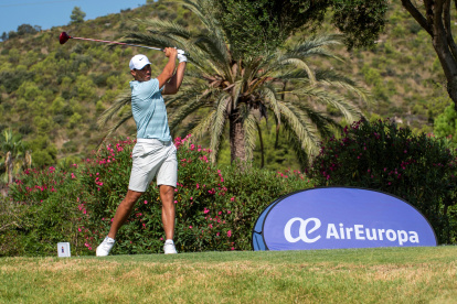 El tenista español Rafa Nadal participó en el Campeonato de Baleares Absoluto de Golf que se está disputó en la localidad mallorquina de Capdepera y en el que participan 62 golfistas.