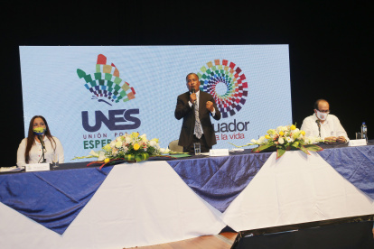 El frente Unión por la Esperanza informó que el Ministerio de Turismo les solicitó no usar la marca país como parte de su logo. Acudirán a instancias legales para seguir utilizándolo.