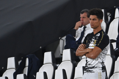 El astro portugués no jugó en el último partido del Juventus ante la Roma el spabado pasado, donde el equipo jugaba ya como campeón. Al final del cotejo fue coronado.