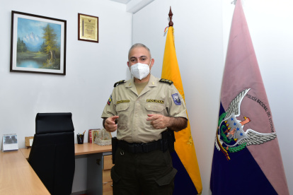 ENTREVISTA AL GENERAL DE LA POLICIA FAUSTO SALINAS 

29  de julio 2020
KARINA DEFAS 
Agencia (ag-expreso ag-extra ag-quito)