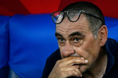 Maurizio Sarri, entrenador italiano, fue cesado de la Juventus, pese a que obtuvo el título de su país.