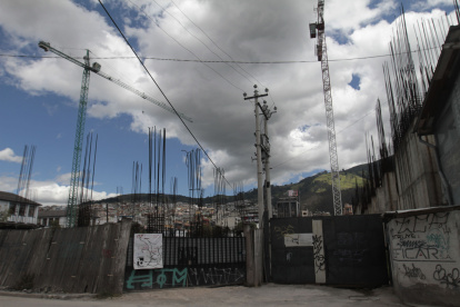 De 49 proyectos, 





Agencia (ag-extra ag-expreso ag-quito)