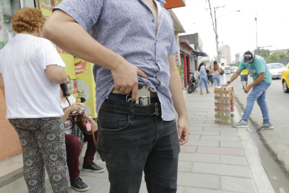 Un celador experto en seguridad posa para la cámara de EXPRESO.



PERIODISTA : KARLA LOPEZ 



FECHA : 16/08/2019



Agencia (ag-extra)