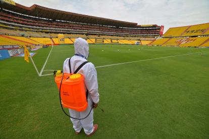 El fútbol es capaz de unir a todo el país en busca de una sola causa. Jugadores, aficionados, periodistas, dirigentes, entrenadores, árbitros, personal de apoyo, todos ganan con su regreso.
