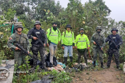En las clausuradas minas de Buenos Aires se sigue encontrando material mineralizado listo para ser llevado a otros sectores.