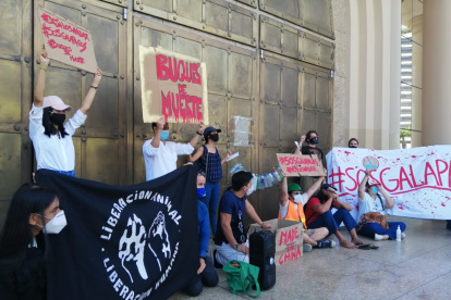 Hecho. La protesta se desarrolló este viernes 14 en los exteriores del Gobierno Zonal.