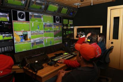 Un nuevo problema se suma a la crisis del fútbol ecuatoriano, las transmisiones de los partidos.