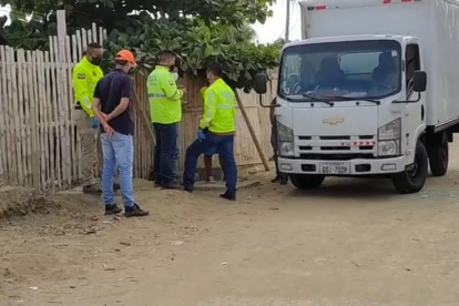 Hecho. Esto fue el sitio donde ocurrió el acto delictivo, esta madrugada.