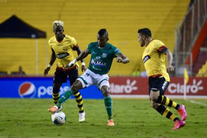 A Barcelona le costó mucho trabajo doblegar a Orense, pero sumó tres puntos que en las actuales circunstancias resultan muy valiosos para tratar de conseguir la meta. En un año irregular, el buen fútbol no es prioridad.