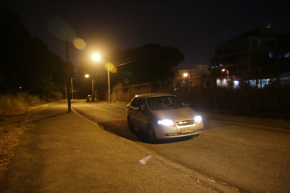 Abandono. Escenarios tan desolados como el de la imagen, a decir de la comunidad, son los más propensos para cometer los robos en el barrio. En ellos, reconoce la Policía, también se han reportado casos de prostitución.

PERIODISTA : DIANA SOTOMAYOR 

FECHA : 04/08/2020 

Agencia (ag-extra)