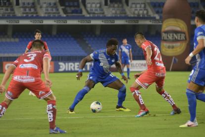 Roberto Ordóñez fue reemplazado en el duelo ante el Mushuc Runa, pero sería titular mañana ante Barcelona.