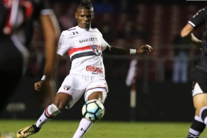Robert Arboleda no está teniendo suerte, al igual que su equipo, el Sao Paulo.