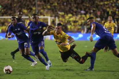 Varios jugadores de Barcelona y Emelec debutarán en este tradicional cotejo.