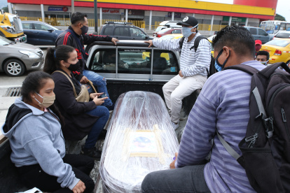 En Criminalísticas se entregaron los cadáveres de los desaparecidos durante la emergencia sanitaria.

16 JULIO del 2020

GERARDO MENOSCAL

Agencia (ag-expreso)