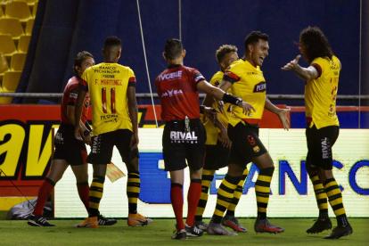 Cristian Colmán (9) festeja el gol que le dio la victoria a Barcelona en el primer Clásico del Astillero del 2020.