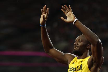 Pese a la campaña de distanciamiento social que apoyó, Usain Bolt celebró su cumpleaños con una gran fiesta,