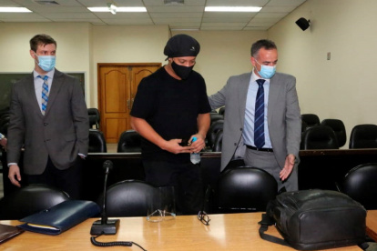 El brasileño se presentó a la audiencia con todas las medidas preventivas