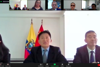 Presencia. El embajador de China, Chen Guoyou, asistió a la Comisión.