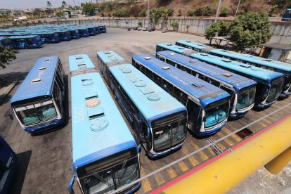 Unidades. Solo 22 de 65 articulados ruedan en Metrobastión.