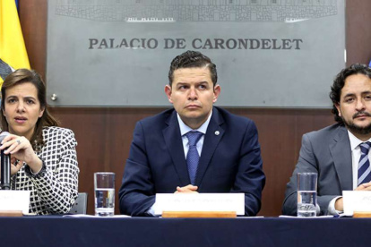 Actores. María Paula Romo, Juan Sebastián Roldán y Andrés Michelena, los rostros visibles del Gobierno no fueron considerados para las elecciones.