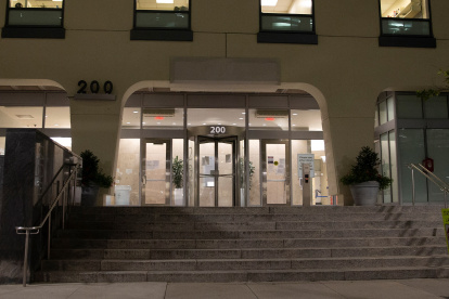 En la imagen, la entrada a la sede de la empresa de biotecnología Moderna en Cambridge, Massachusetts, EE. UU., el pasado 27 de julio de 2020. EFE/EPA/CJ GUNTHER/Archivo