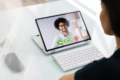 Como en las entrevistas presenciales, en las virtuales la preparación es fundamental. Sin embargo, hay nuevos aspectos a considerar.