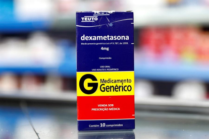 Dexametasona genérica en una farmacia de Brasil.