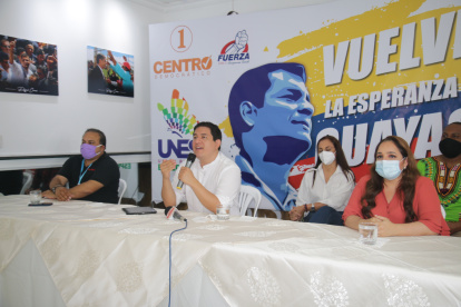 El precandidato presidencial, Andrés Arauz, estuvo en Guayaquil con la dirigencia correísta.