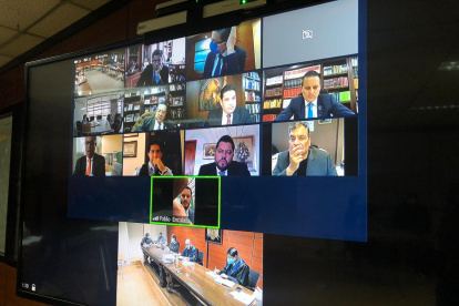 Aunque no estaba previsto el expresidente Rafael Correa habló al final de la audiencia de casación del caso Sobornos.