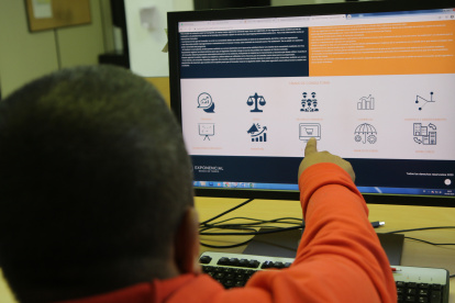 Los emprendedores que se conectan a la plataforma pueden acceder a 10 horas de mentorías en temas como manejo de equipo, logística, estrategias de ventas y más.