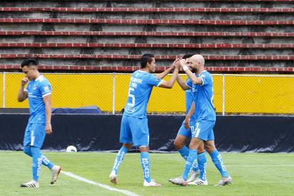 Los jugadores de Universidad Católica festejan el primer gol en el partido contra Olmedo en el estadio Olímpico Atahualpa


GOL DE 11 JEISON CHALA 



Quito.05 de septiembre  2020 Agencia ( ag - expreso ag extra ) API