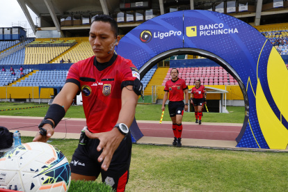Los jueces que participan en la LigaPro reconocen que los fanáticos son necesarios en las graderías