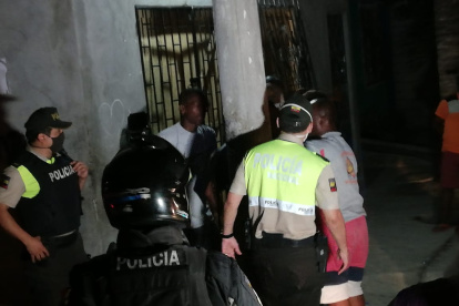 Hecho., El control se realizó esta madrugada donde 150 personas fueron retiradas de la vía pública.