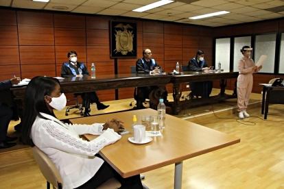 Tribunal. Javier de la Cadena, Milton Ávila y José Layedra, durante la lectura del fallo.