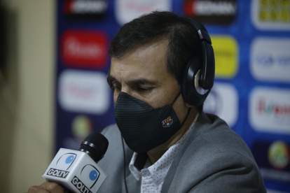 Fabián Bustos, técnico de Barcelona, manifestó que el Ídolo siempre buscó los tres puntos en suelo ambateño.