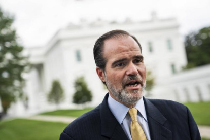 Claver-Carone ha mencionado que quiere que el ministro de Finanzas, Richard Martínez, sea parte de su equipo.