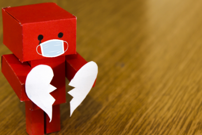 El cierre de fronteras rompe corazones y pone a las parejas a prueba.