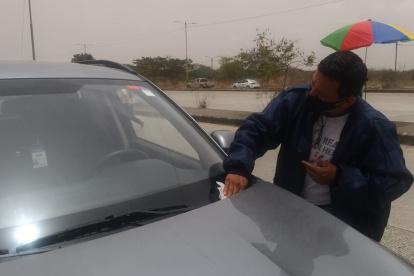 Al mediodía de este domingo, la ceniza del Sangay llegó a Guayaquil.